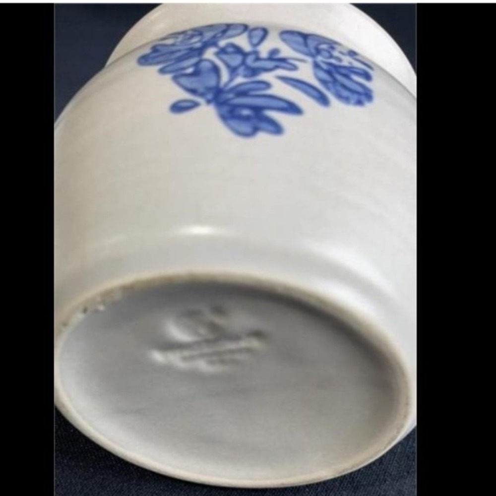 Pfaltzgraff Yorktowne Jam Jar Sugar Bowl with Lid Blue Floral Stoneware USA - Picture 7 of 9